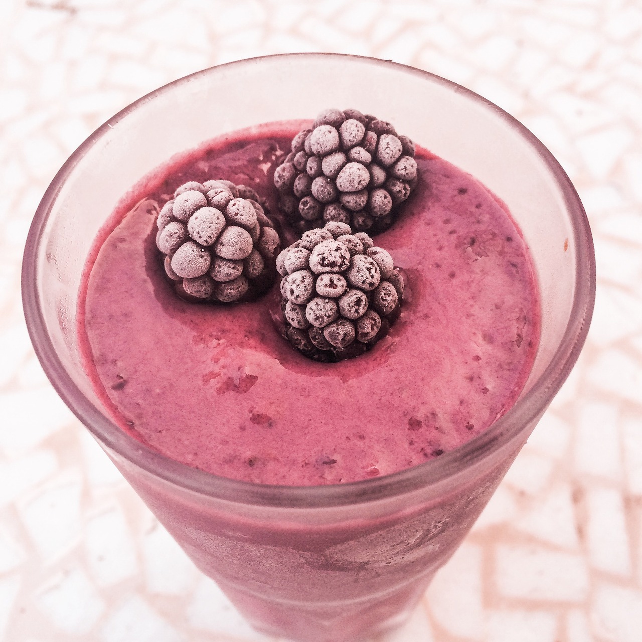 Björnbär smoothie med chia
