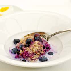 Oatmeal with Vanilla and Blueberries