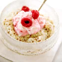 Quinoa Porridge with Raspberry Kesella