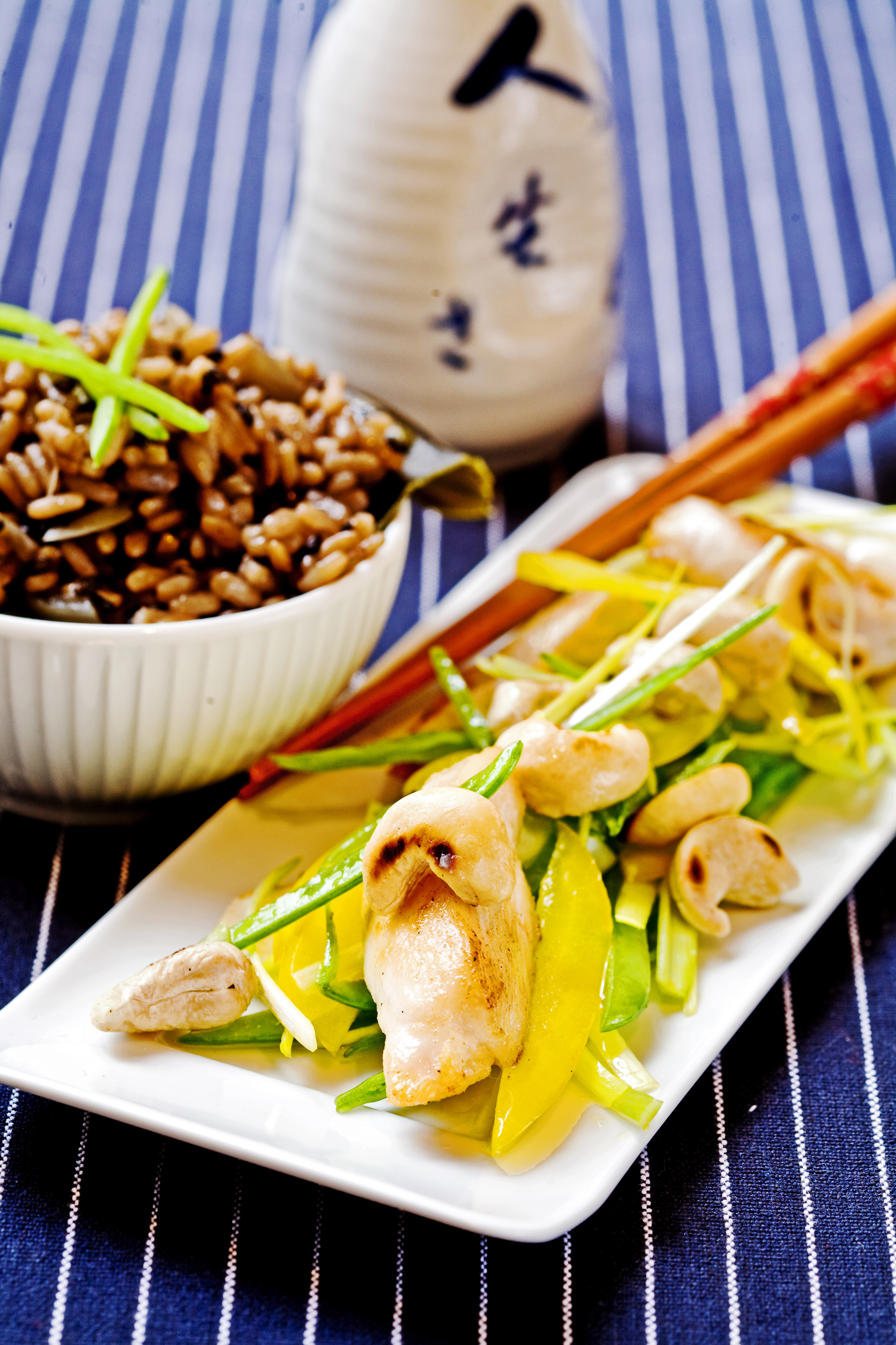 Kyckling med sesampilaff