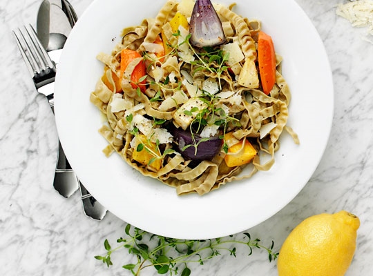 Bönfettucine med rostade rotfrukter