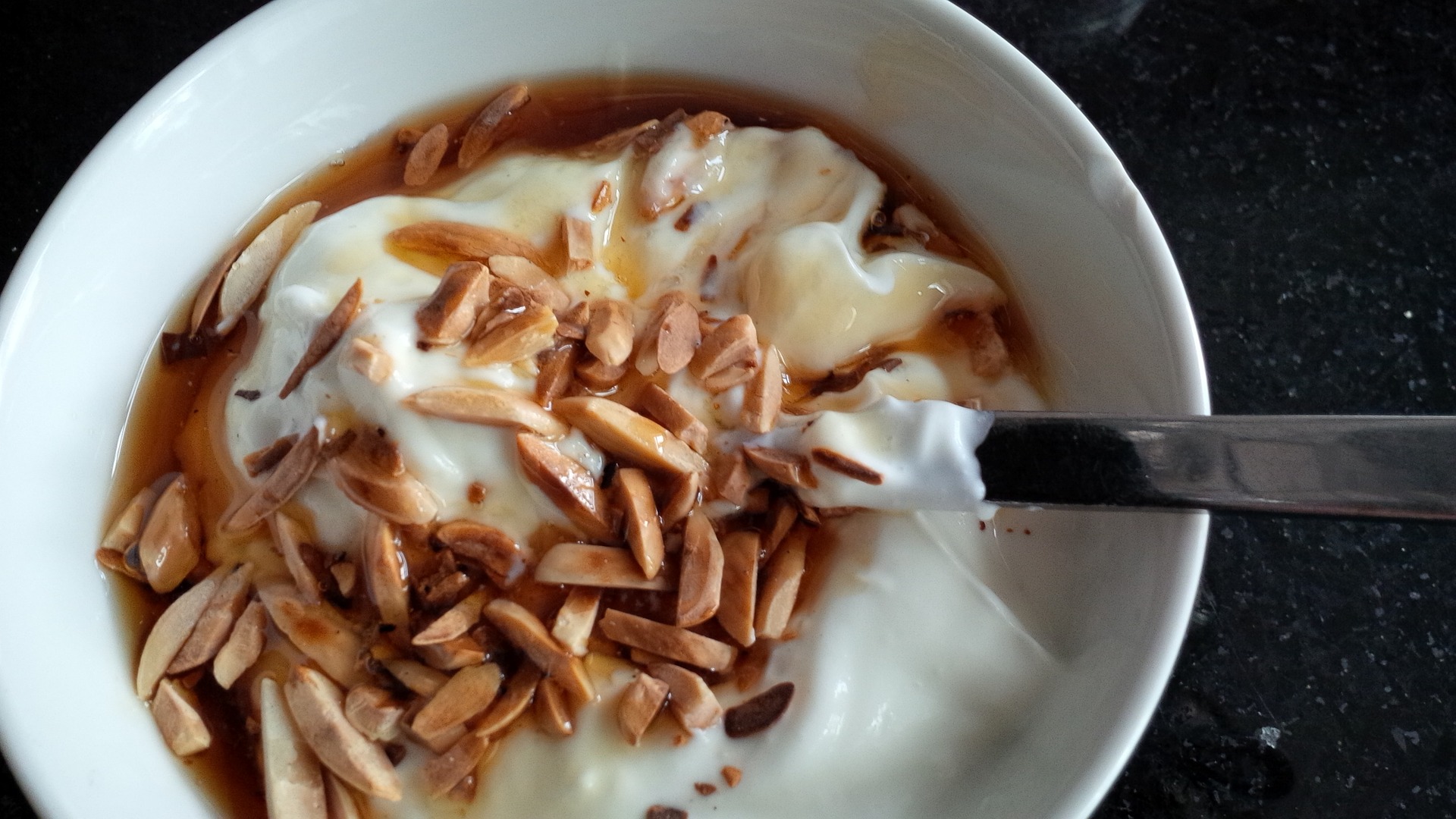 Grekisk yoghurt med mandlar